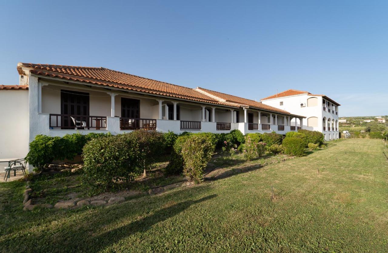 Ilias Apartments Метони Екстериор снимка