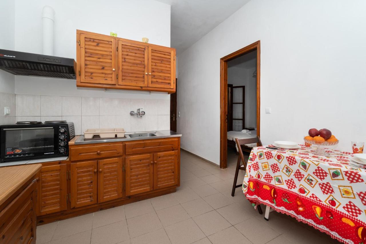 Ilias Apartments Метони Екстериор снимка